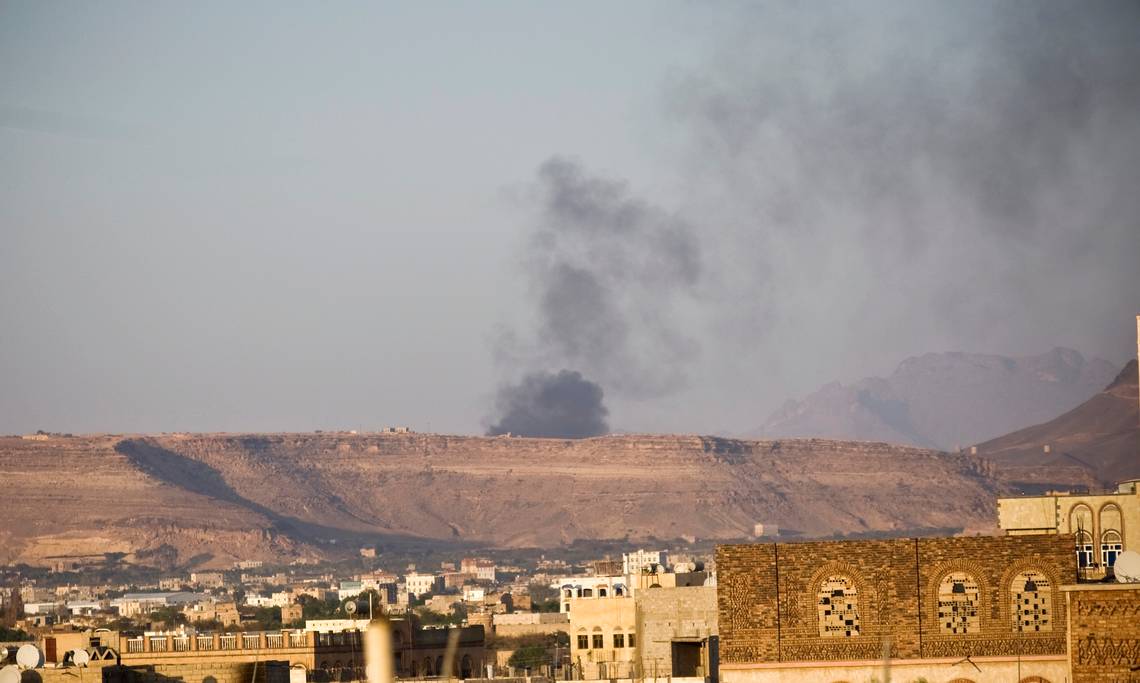 U.N. pulls out of Yemen, ending hopes of brokered peace