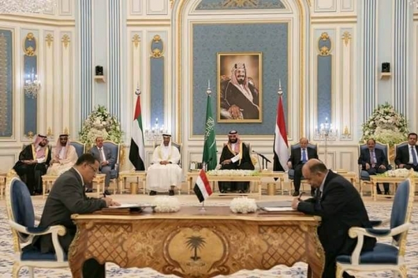 اتفاق الرياض حبر على ورق.. خبراء دوليون يحذروا من تفجير الوضع عسكريا في جنوب اليمن